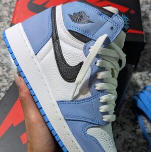 Nike Air Jordan 1 Retro High OG - White and Black